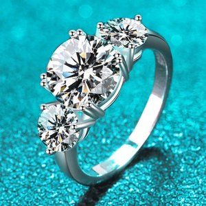 Certified 4ct. t.w. Moissanite Diamond 3 Stone Wedding Engagement Ring NEW